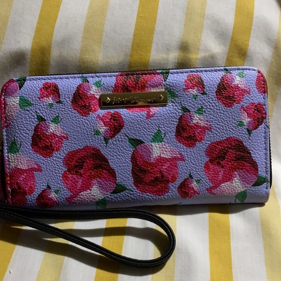 NWT 🔥 Brand new betsey Johnson checkbook wristlet - Picture 4 of 13